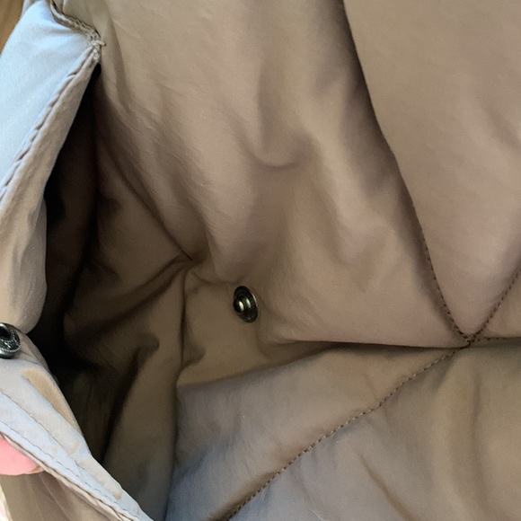 OnlyNY Puffy Vest; dark tan; teal interior lining; size Small; Unisex - Picture 8 of 12